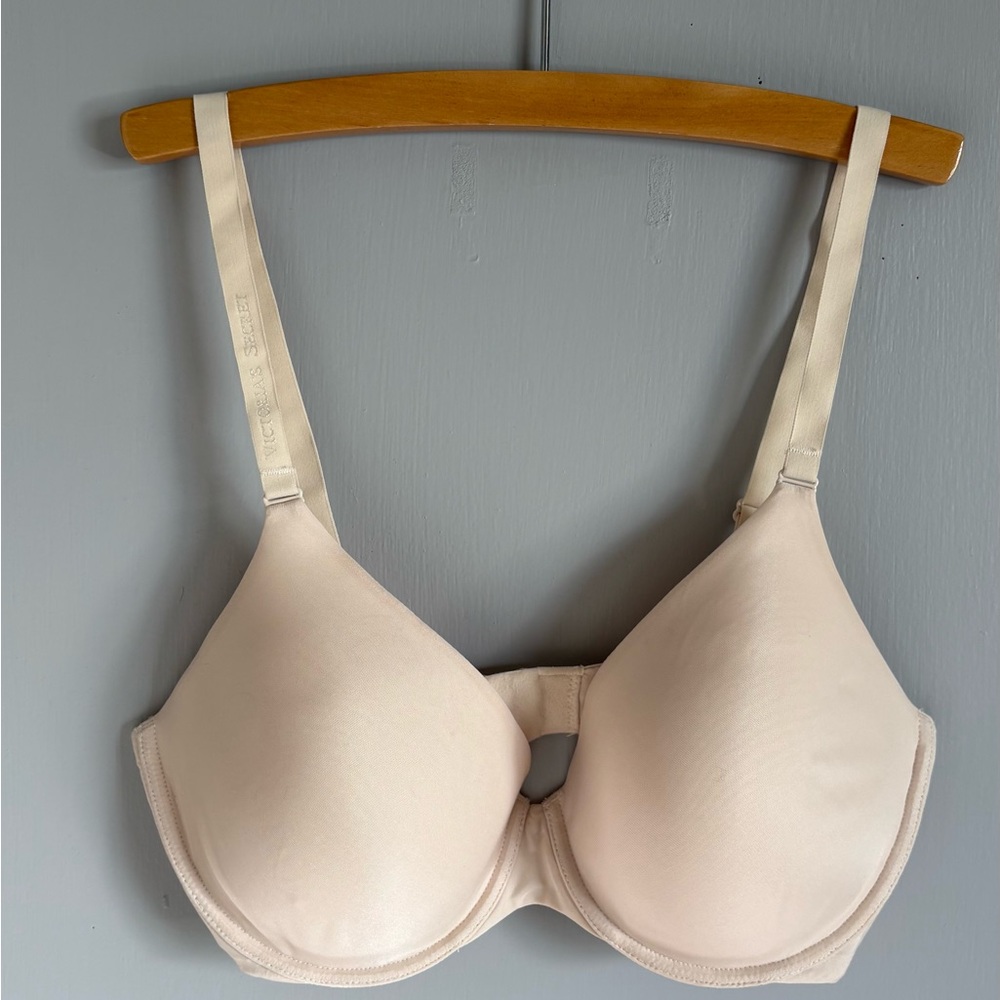 Victoria's Secret Cream Bra